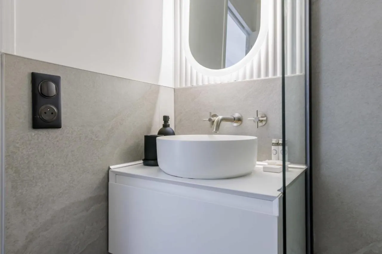 Charming Renovated Apartment Paris