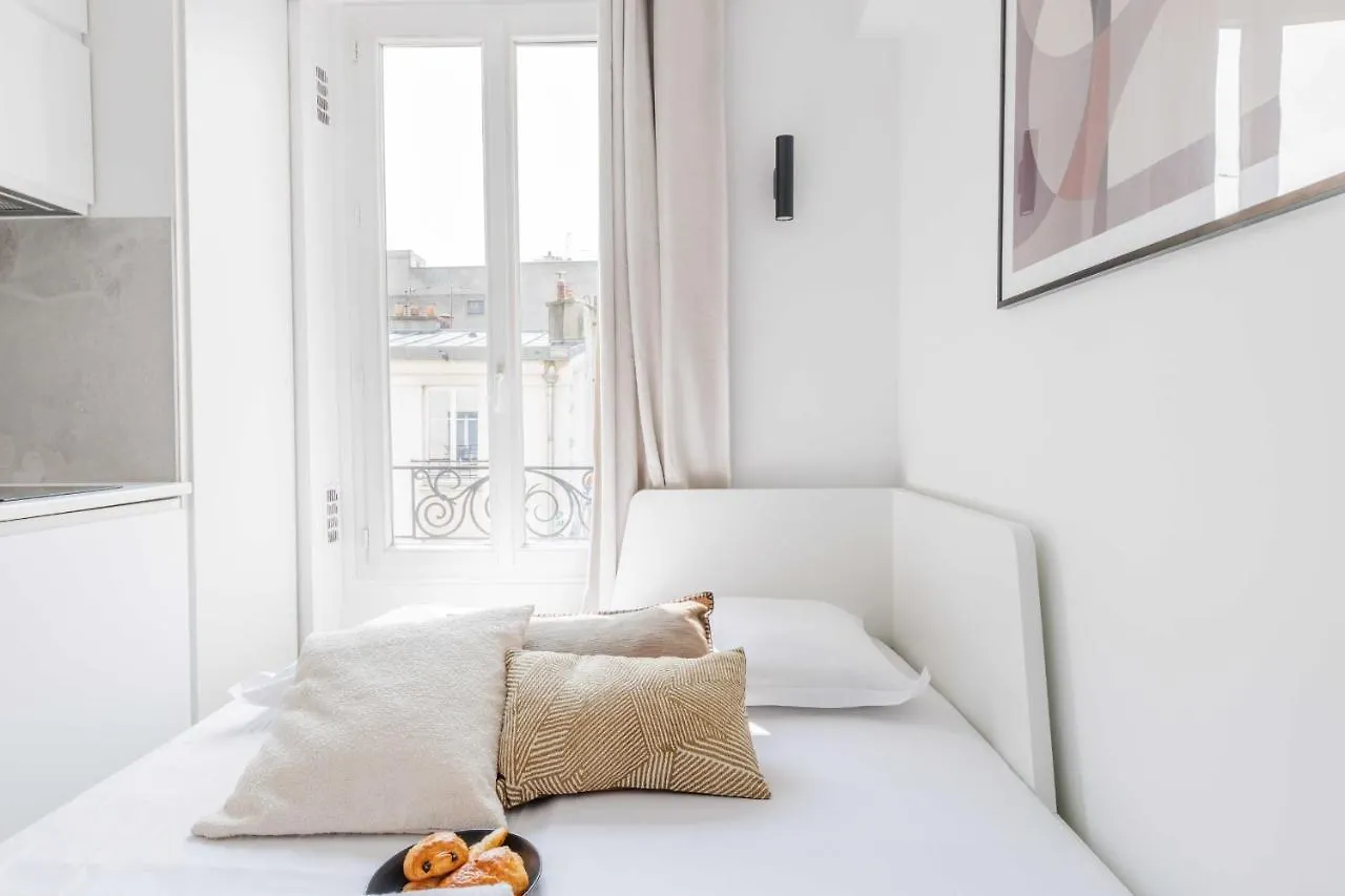 Charming Renovated Apartment Paris